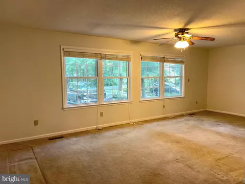 Living - 5 Belair Ct, Ocean Pines, MD 21811 photo 4 of 5