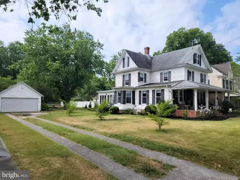 205 W Martin St, Snow Hill, MD 21863