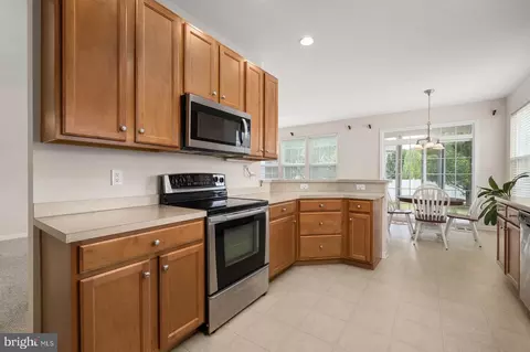 Kitchen - 487 Dueling Way, Berlin, MD 21811 photo 3 of 3