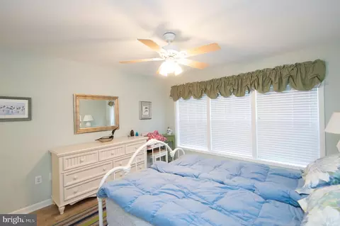 Bedroom - 13 Blue Heron Cir, Berlin, MD 21811 photo 2 of 5