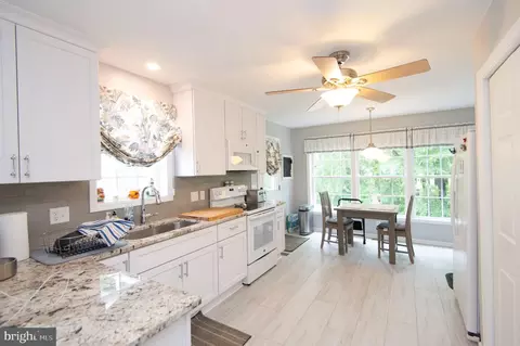 Kitchen - 13 Blue Heron Cir, Berlin, MD 21811 photo 1 of 3