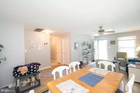 Dining - 13 Blue Heron Cir, Berlin, MD 21811 photo 2 of 2
