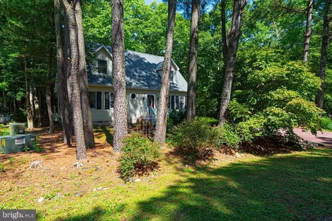 4 Castle Dr, Ocean Pines, MD 21811 photo 2