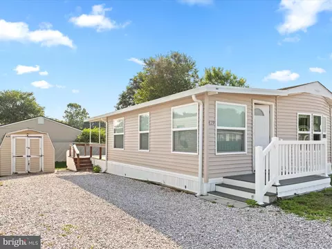 429 Timberline Cir, Berlin, MD 21811