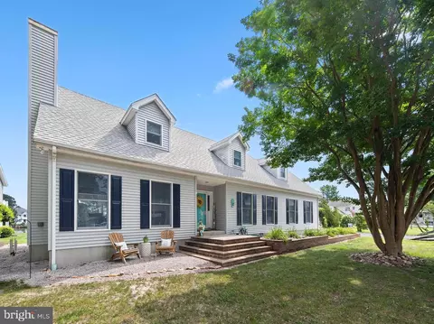 2 Crab Cay Ct, Ocean Pines, MD 21811