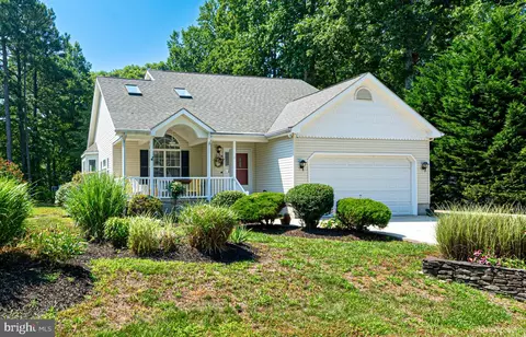 1 Royal Oaks Dr, Ocean Pines, MD 21811