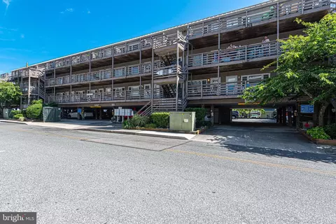 9 46th St #36, Ocean City, MD 21842