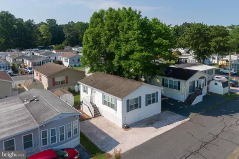 View/Area - 329 Pine Cone Dr, Berlin, MD 21811 photo 2 of 4