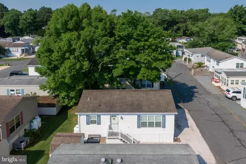 View/Area - 329 Pine Cone Dr, Berlin, MD 21811 photo 1 of 4