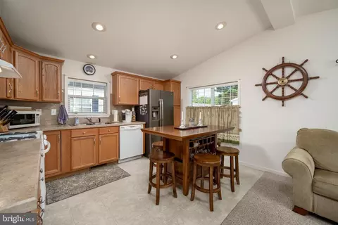 Kitchen - 329 Pine Cone Dr, Berlin, MD 21811 photo 2 of 3