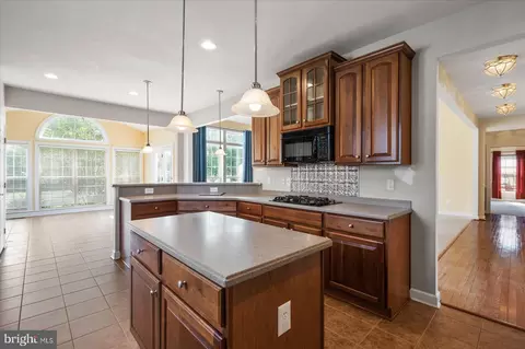 Kitchen - 207 Powell Cir, Berlin, MD 21811 photo 3 of 6
