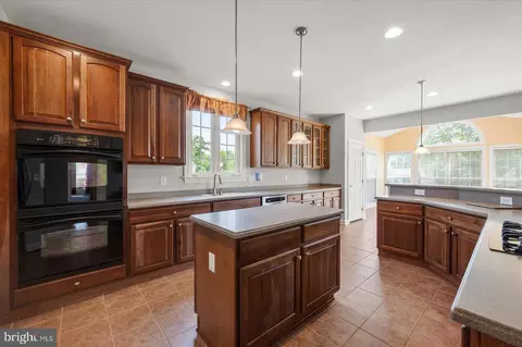 Kitchen - 207 Powell Cir, Berlin, MD 21811 photo 6 of 6