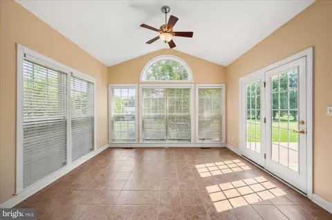 Entry Way - 207 Powell Cir, Berlin, MD 21811 photo 4 of 13
