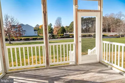 Exterior - 203 Flagship Cir, Berlin, MD 21811 photo 6 of 14