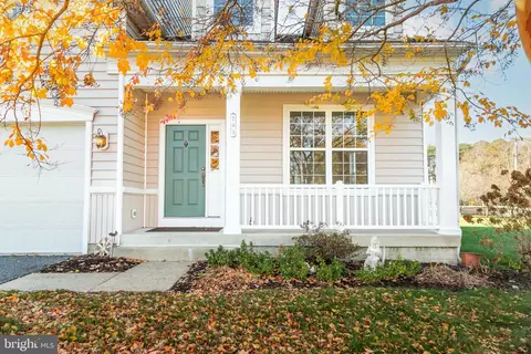 Exterior - 203 Flagship Cir, Berlin, MD 21811 photo 9 of 14