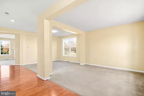 Living - 203 Flagship Cir, Berlin, MD 21811 photo 1 of 10