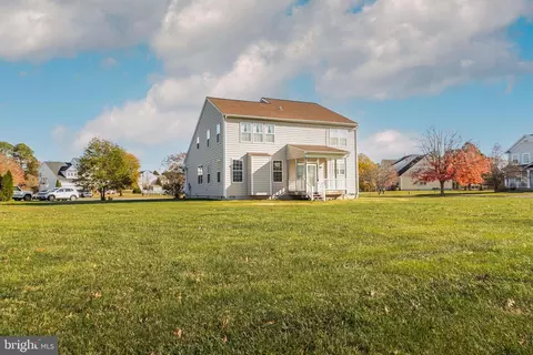 Exterior - 203 Flagship Cir, Berlin, MD 21811 photo 2 of 14