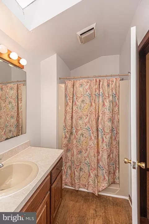 Bath - 72 Capetown Rd, Ocean Pines, MD 21811 photo 5 of 5