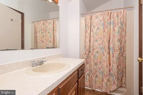 Bath - 72 Capetown Rd, Ocean Pines, MD 21811 photo 4 of 5