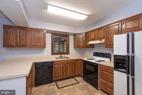 Kitchen - 72 Capetown Rd, Ocean Pines, MD 21811 photo 2 of 3