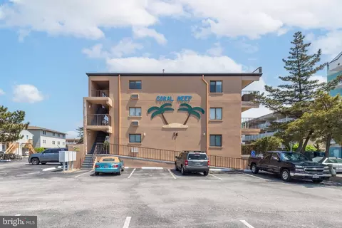 16 51st St #311, Ocean City, MD 21842