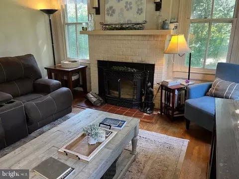 Living - 203 S Main St, Berlin, MD 21811 photo 3 of 5