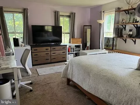 Bedroom - 203 S Main St, Berlin, MD 21811 photo 4 of 8