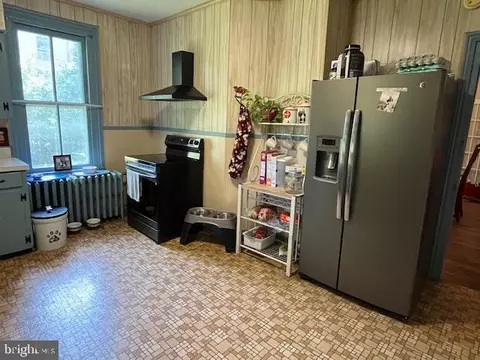 Kitchen - 203 S Main St, Berlin, MD 21811 photo 3 of 3