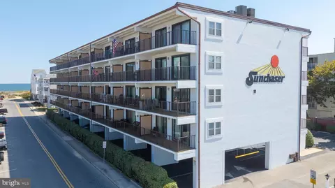 11 36th St #103, Ocean City, MD 21842