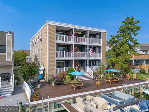 707 94th St #301, Ocean City, MD 21842
