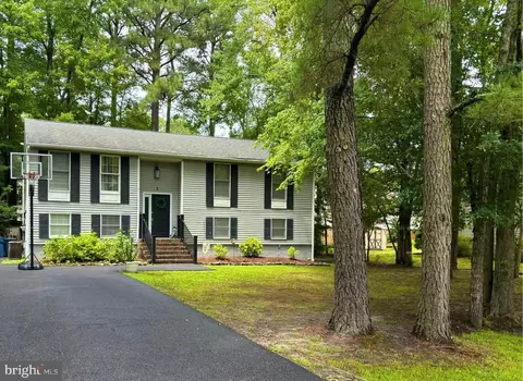 5 Bearberry Rd, Ocean Pines, MD 21811