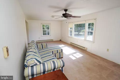 Living - 12461 Dixie Dr, Bishopville, MD 21813 photo 3 of 4