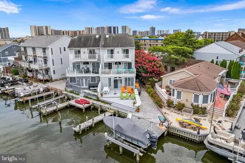 212 E Windward Dr, Ocean City, MD 21842