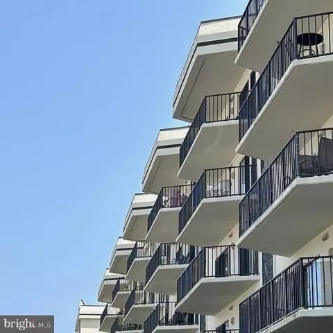 11 142nd St #414, Ocean City, MD 21842