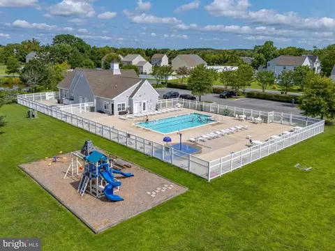 View/Area - 325 Schooner Ln #206, Berlin, MD 21811 photo 3 of 4