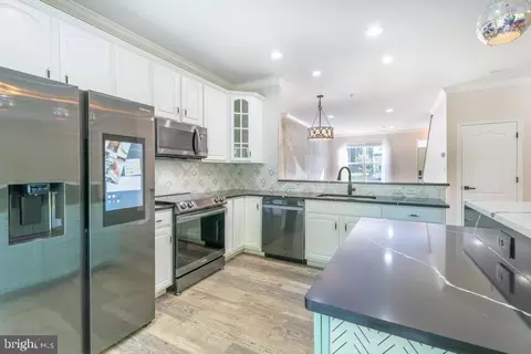 Kitchen - 325 Schooner Ln #206, Berlin, MD 21811 photo 3 of 3
