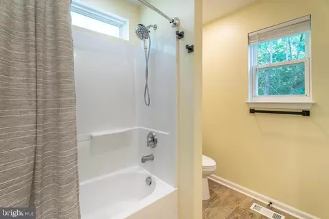 Entry Way - 325 Schooner Ln #206, Berlin, MD 21811 photo 11 of 13
