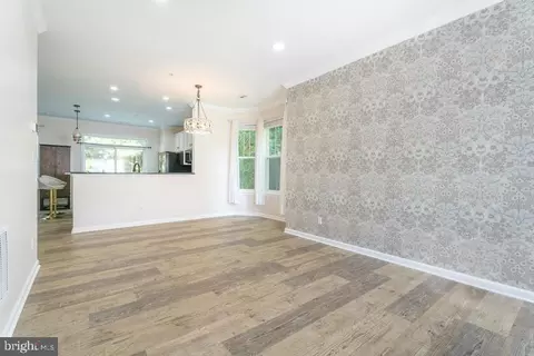 Living - 325 Schooner Ln #206, Berlin, MD 21811 photo 1 of 3