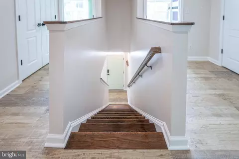 Entry Way - 325 Schooner Ln #206, Berlin, MD 21811 photo 7 of 13