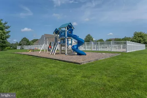 View/Area - 325 Schooner Ln #206, Berlin, MD 21811 photo 4 of 4