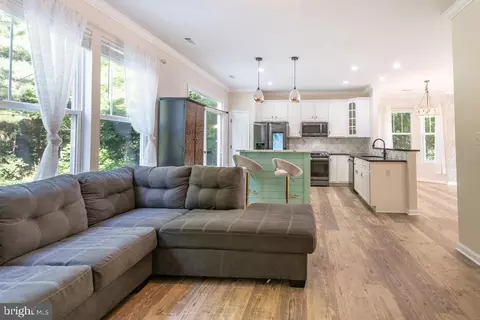 Entry Way - 325 Schooner Ln #206, Berlin, MD 21811 photo 5 of 13