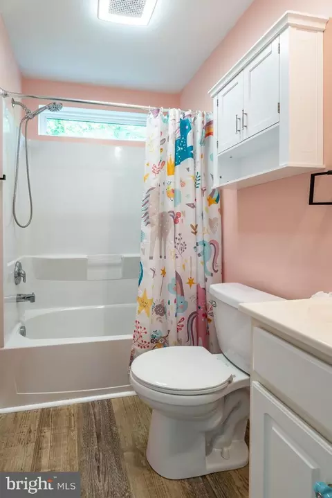 Bath - 325 Schooner Ln #206, Berlin, MD 21811 photo 2 of 2