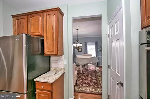 Entry Way - 280 Powell Cir, Berlin, MD 21811 photo 7 of 15