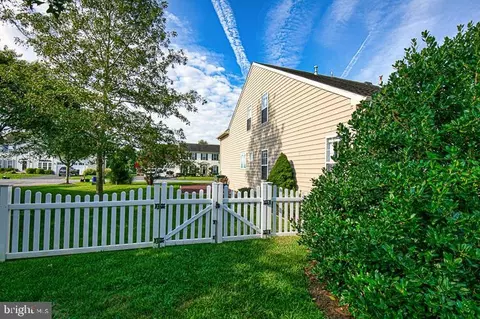 Exterior - 280 Powell Cir, Berlin, MD 21811 photo 7 of 23