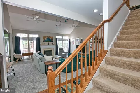 Entry Way - 280 Powell Cir, Berlin, MD 21811 photo 4 of 15