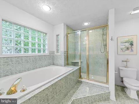 Bath - 36 Cannon Dr, Ocean Pines, MD 21811 photo 2 of 6