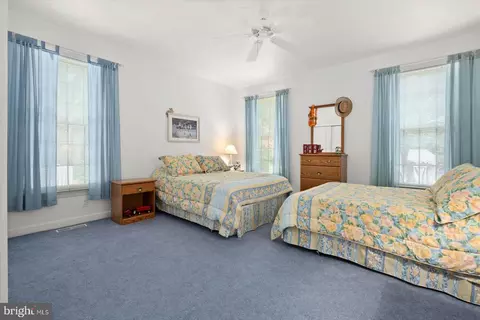 Bedroom - 12520 Deer Point Cir, Berlin, MD 21811 photo 7 of 10