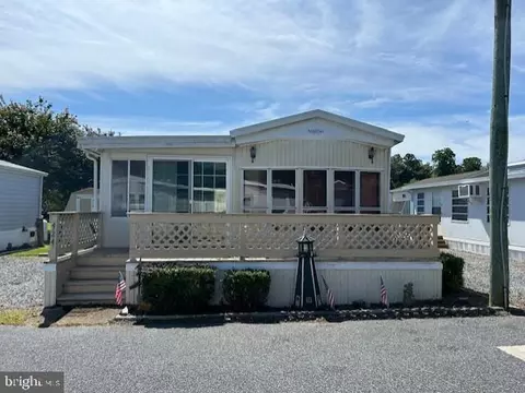 424 Snowbird Ct, Berlin, MD 21811