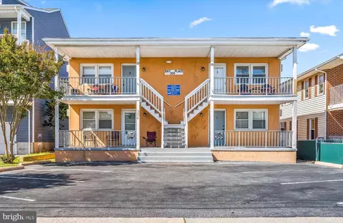 304 26th St, Ocean City, MD 21842