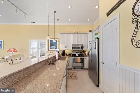 205 125th St #319C3, Ocean City, MD 21842 photo 4